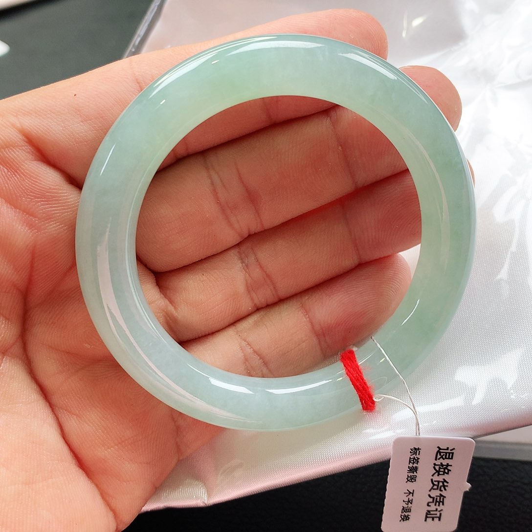未镶嵌手镯翡翠天然翡翠手镯