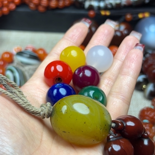 大***熊玛瑙/玉髓未镶嵌颈饰