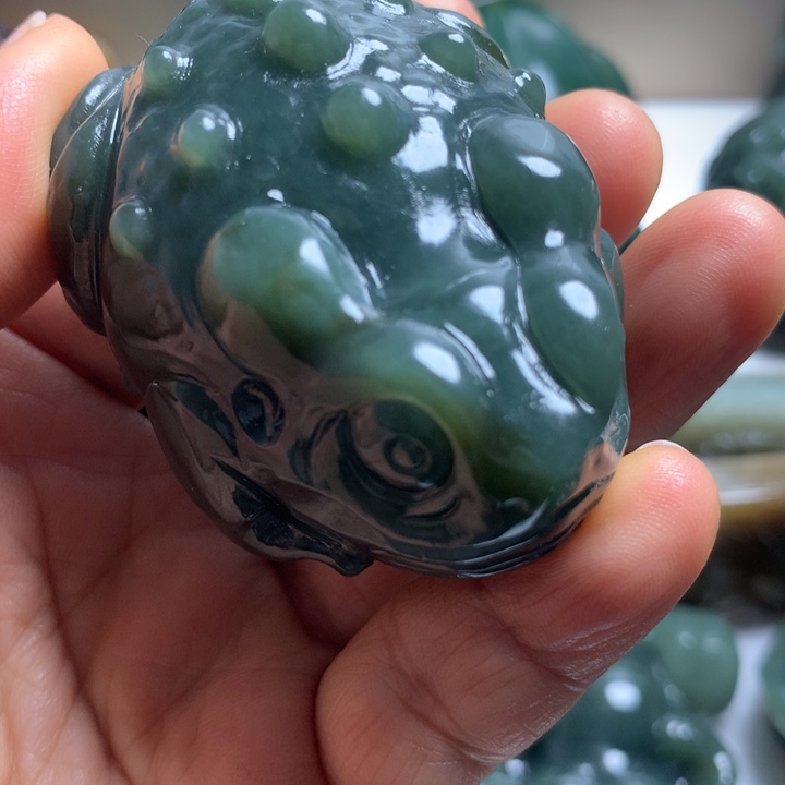 随***缘和田玉未镶嵌颈饰