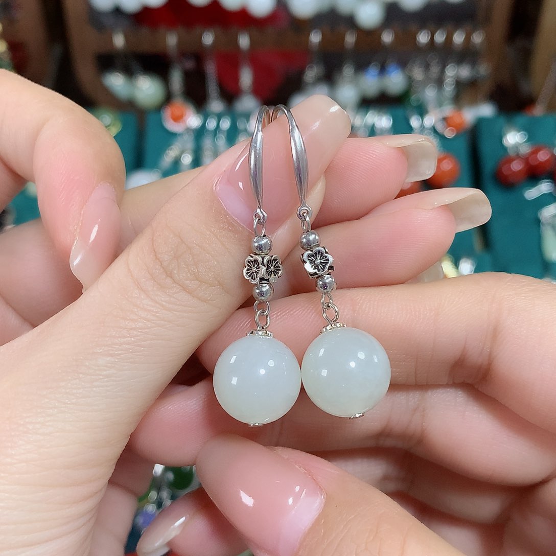 和田玉耳饰银S925镶嵌白玉12左右