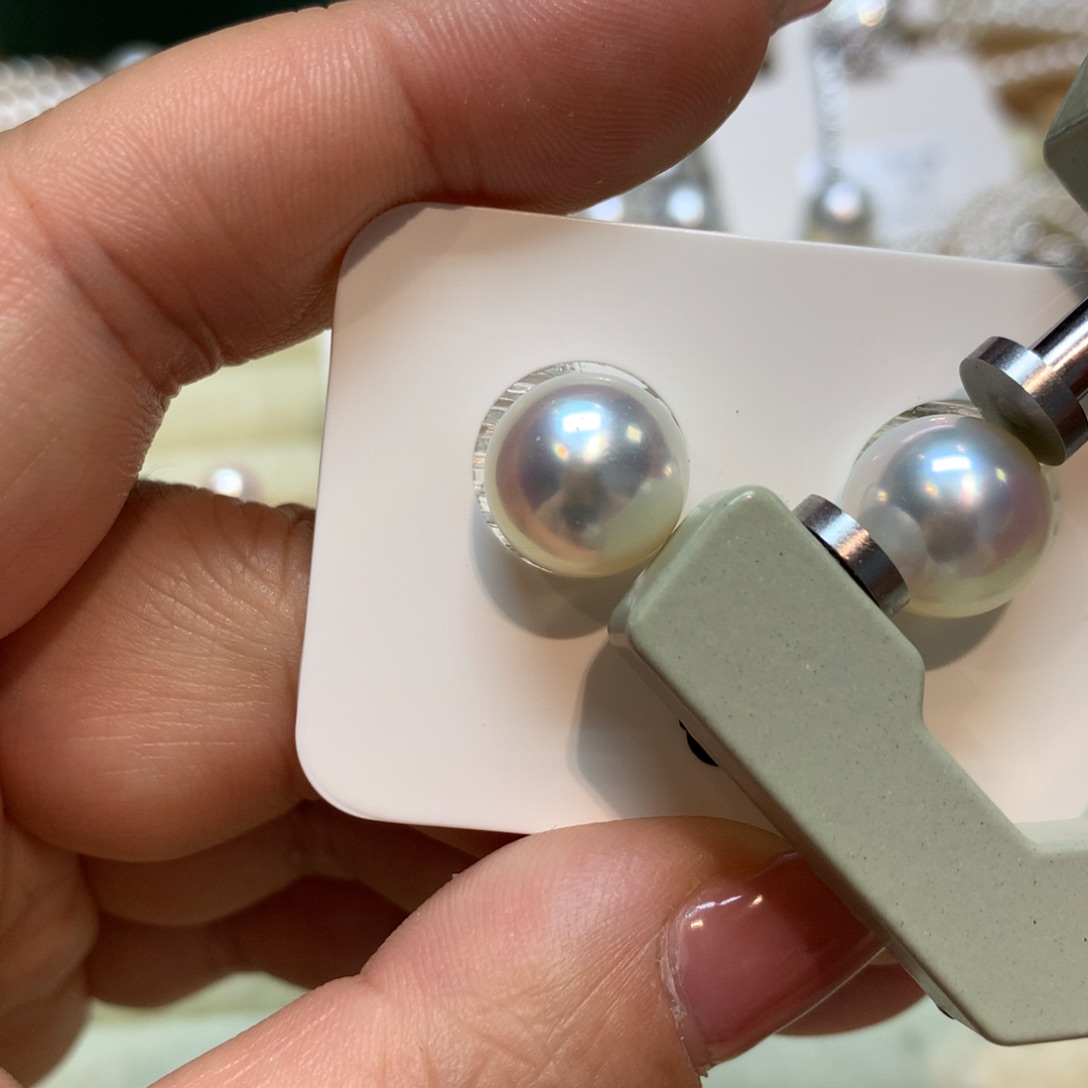 海水珍珠耳饰18K金镶嵌