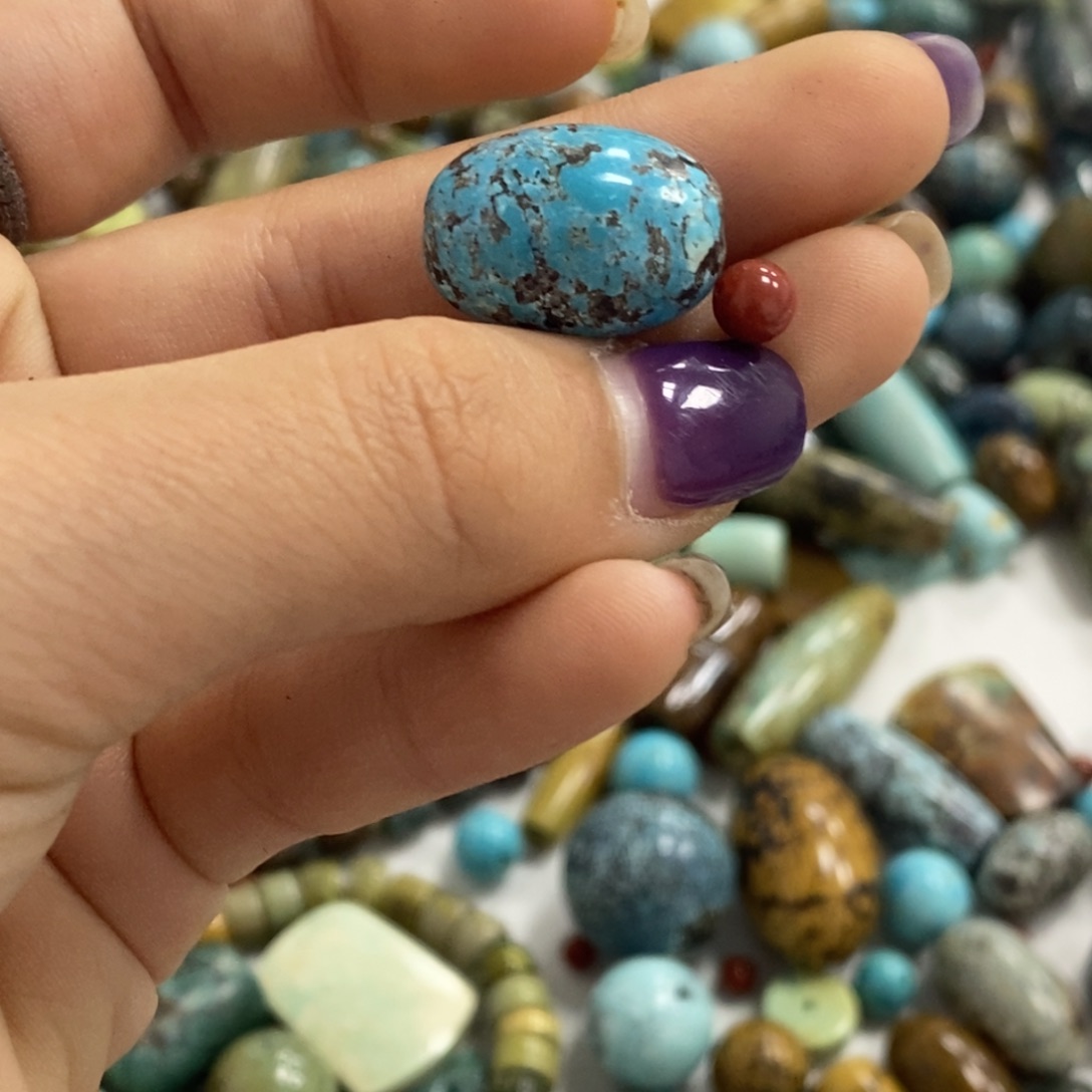 南红玛瑙未镶嵌珠宝奇石