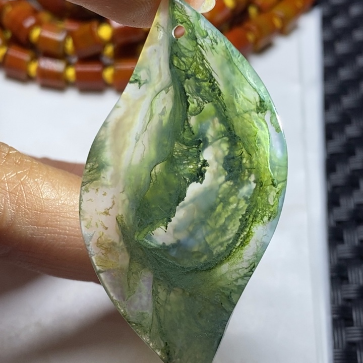 玛瑙/玉髓颈饰未镶嵌