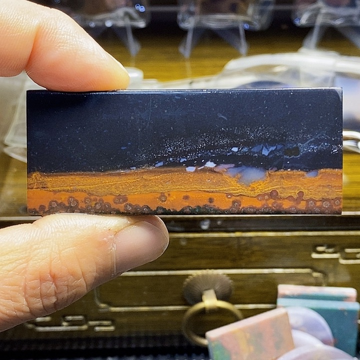 未镶嵌颈饰玛瑙/玉髓半*兰