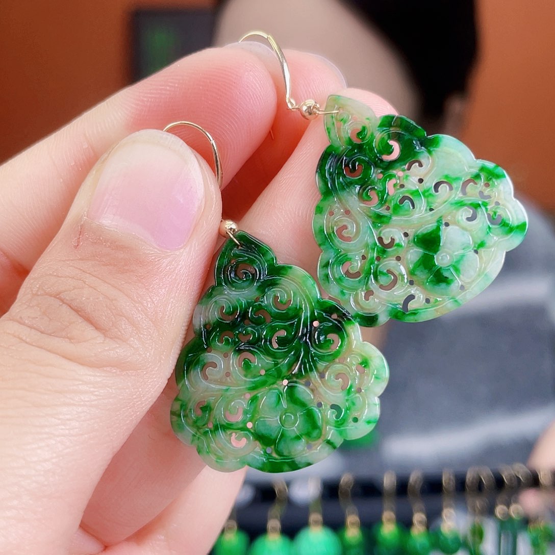 翡翠18K金镶嵌耳饰