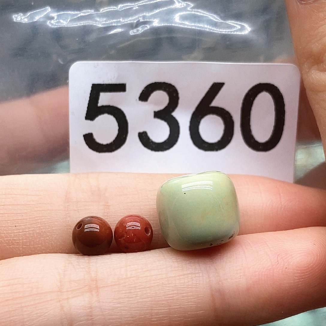 南红玛瑙未镶嵌颈饰