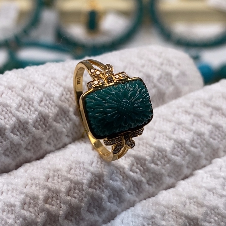 绿松石珠宝奇石18K金镶嵌A658