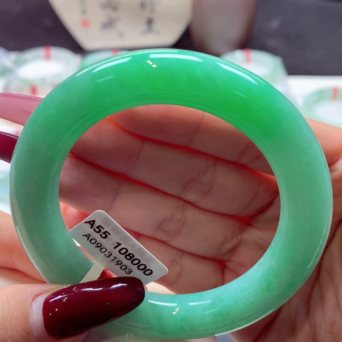 翡翠手镯未镶嵌圆条2号66