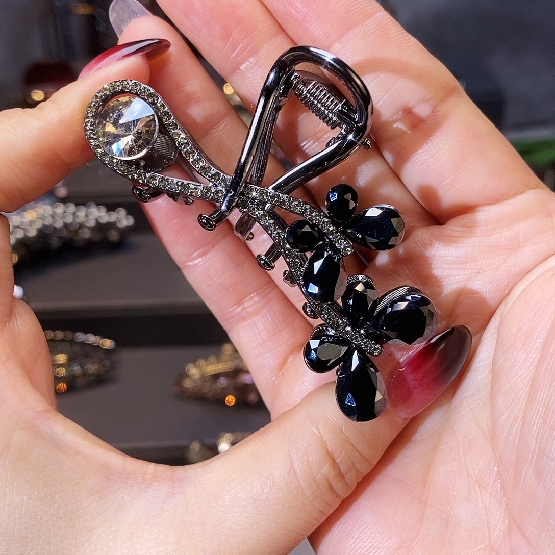 合成立方氧化锆铁合金