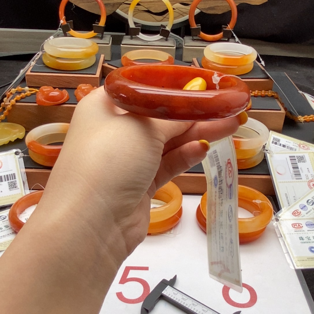 石英质玉（黄龙玉）未镶嵌手镯