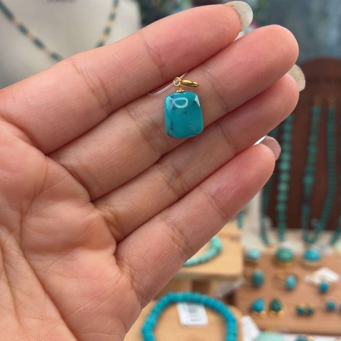 绿松石18K金镶嵌颈饰