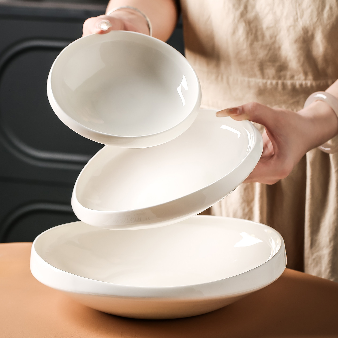 异形汤盘创意陶瓷盘子菜盘家用2025新款深盘沙拉盘高级感餐盘