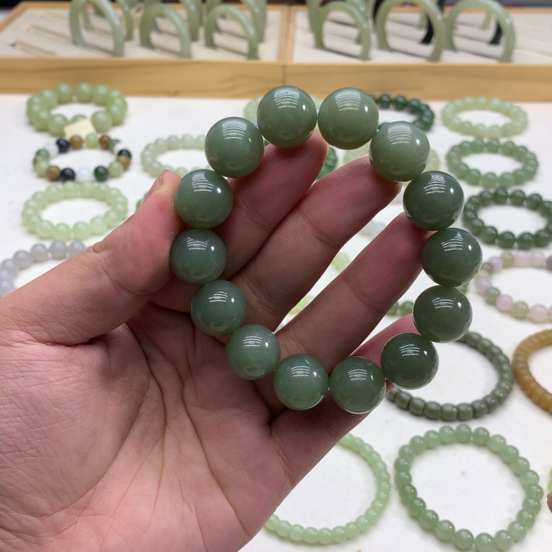 和田玉手串（且末蓝16）未镶嵌