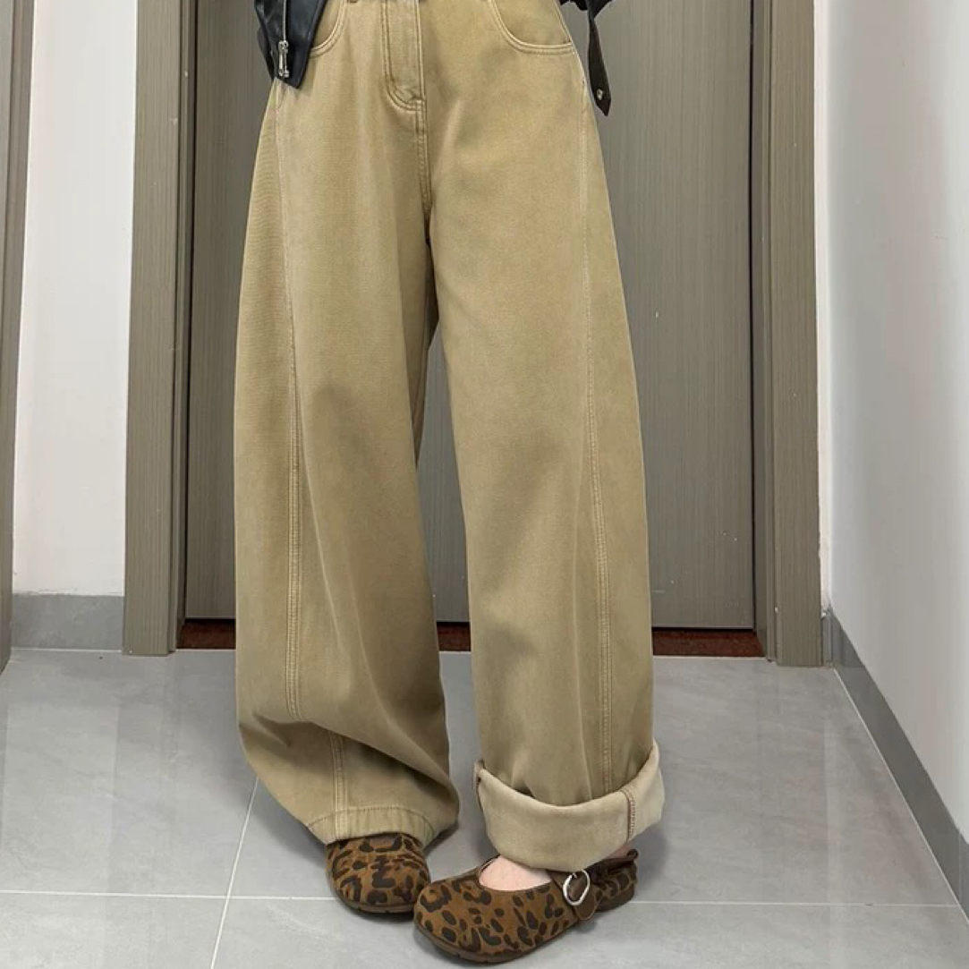 卡其抓绒弯刀（灯光不一样，有色差属于正常，有瑕疵介意勿拍）