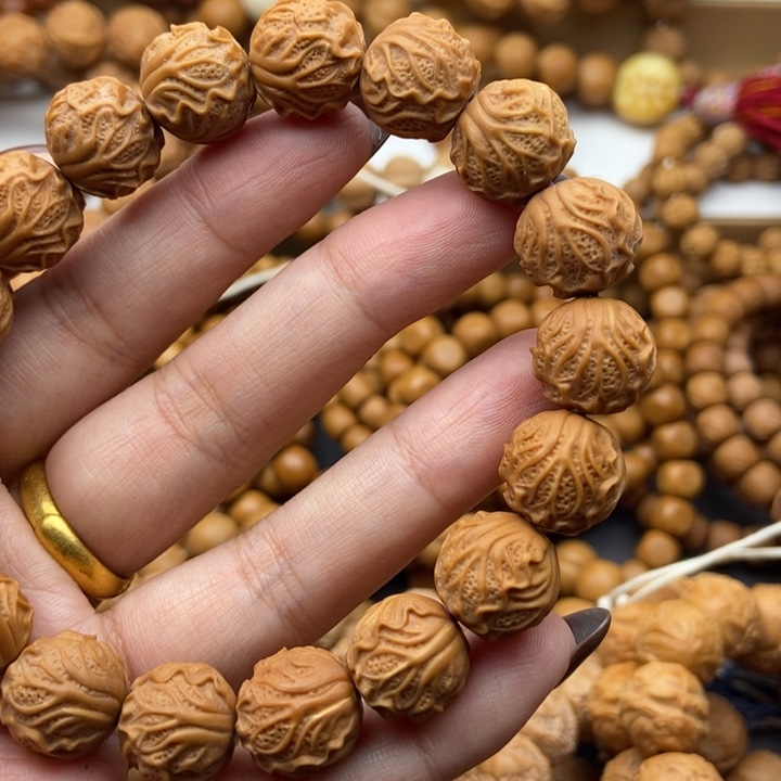 猴头核桃吊坠13白菜百财漏眼体验款