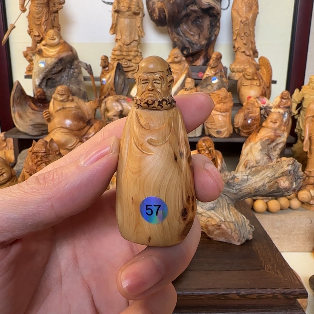 崖柏小木匠艺雕一物一拍