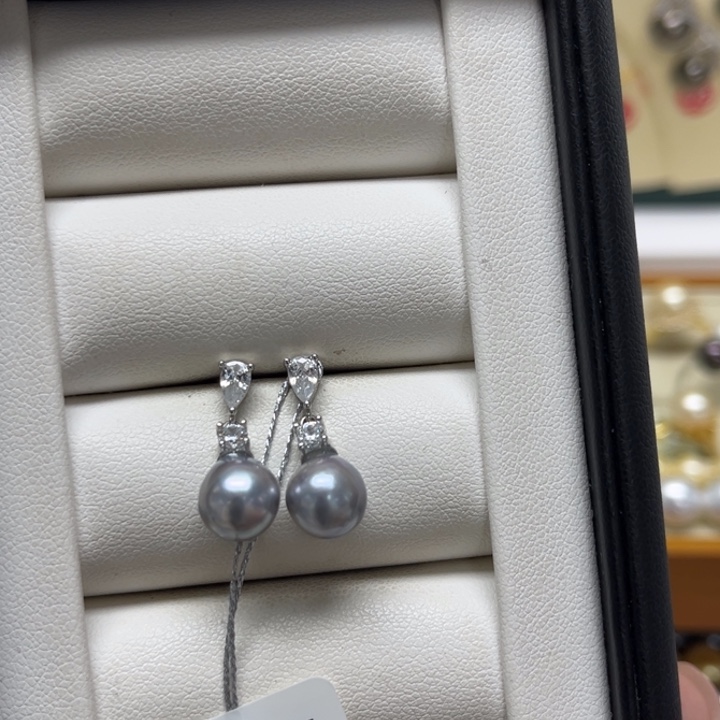 帕***恰海水珍珠耳饰银S925镶嵌真多麻8-9mm