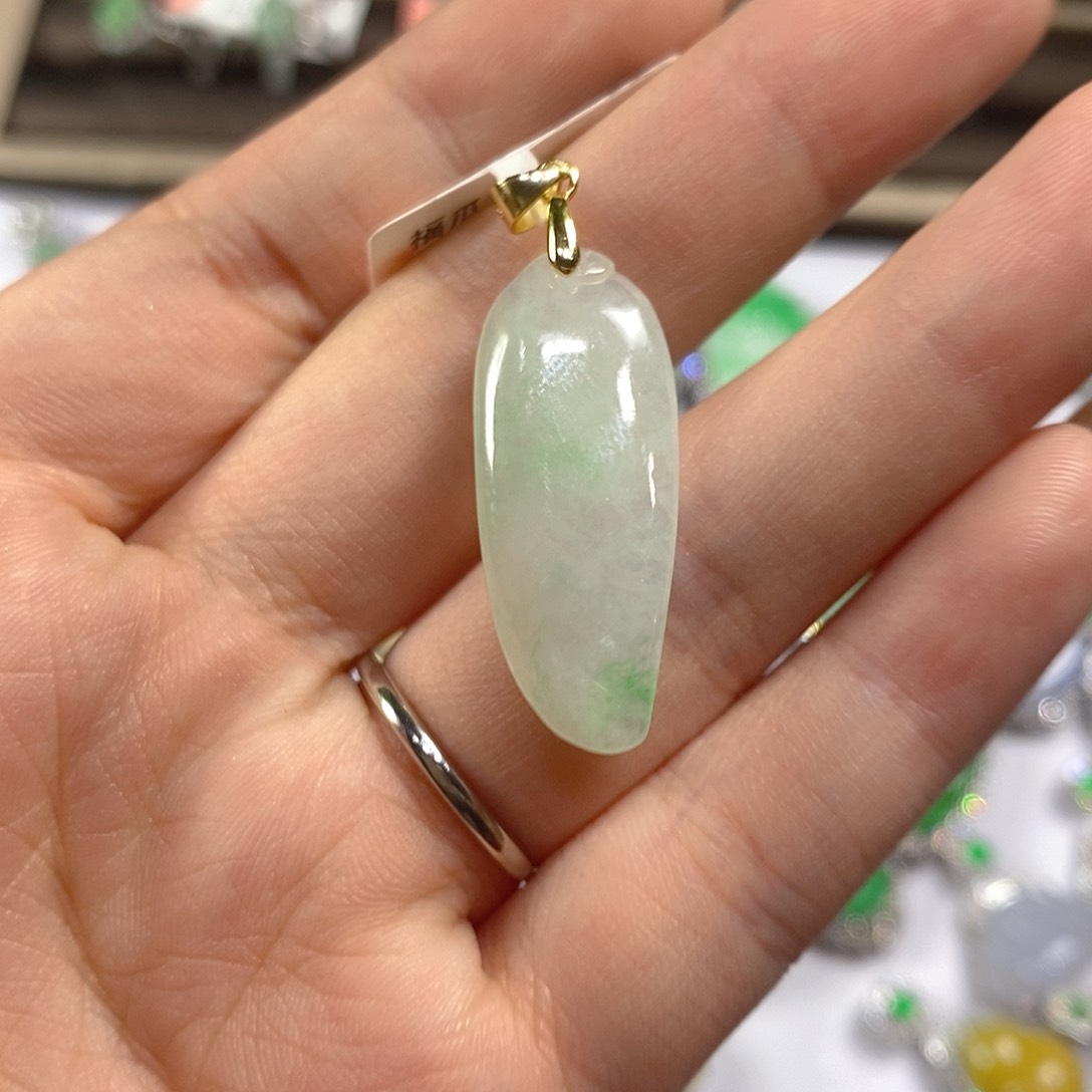 翡翠颈饰银S925镶嵌天然翡翠