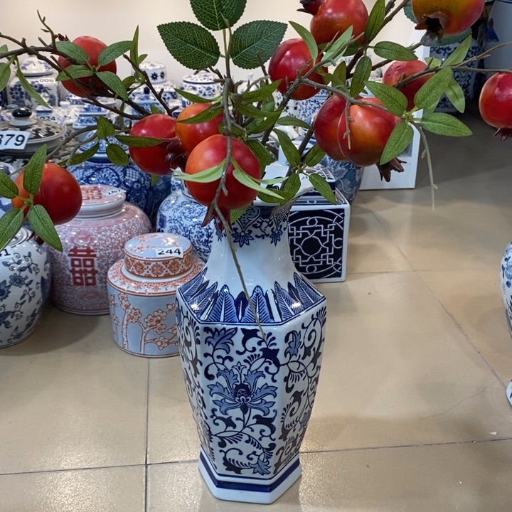 【闪购商品】摆件陶瓷六角花瓶摆件