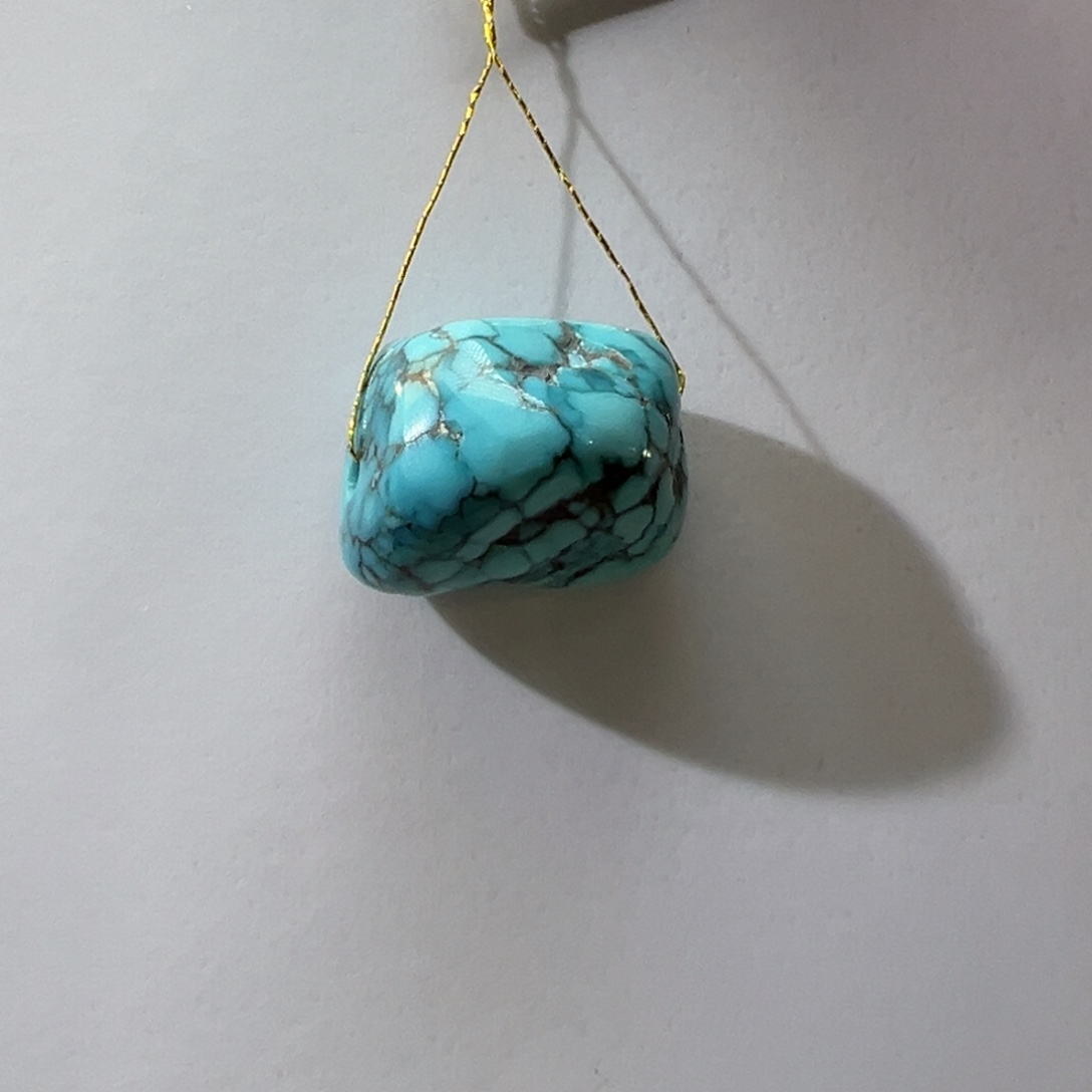 绿松石未镶嵌挂件