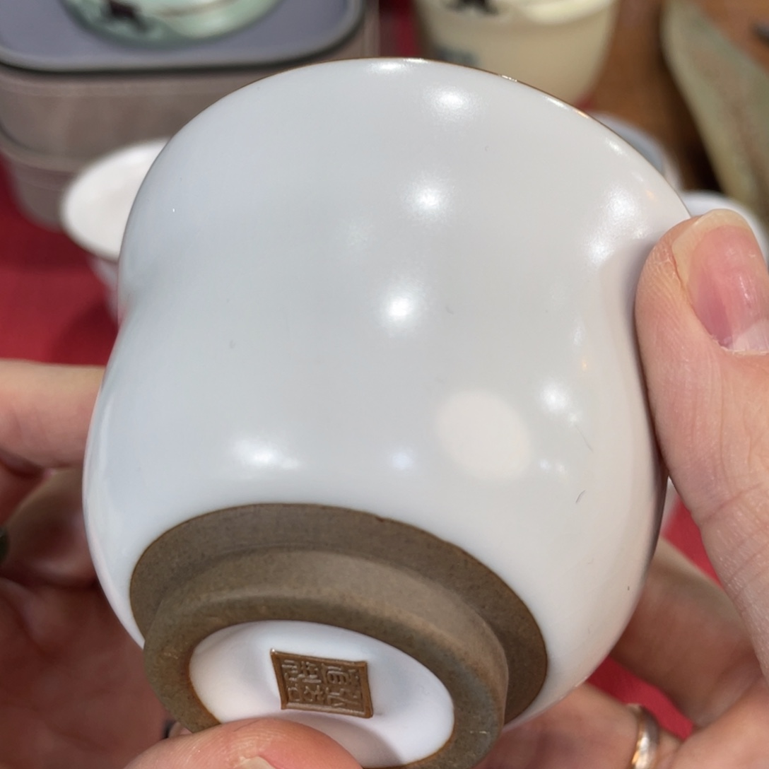 瓷片。。。。。。。。。。。。。。