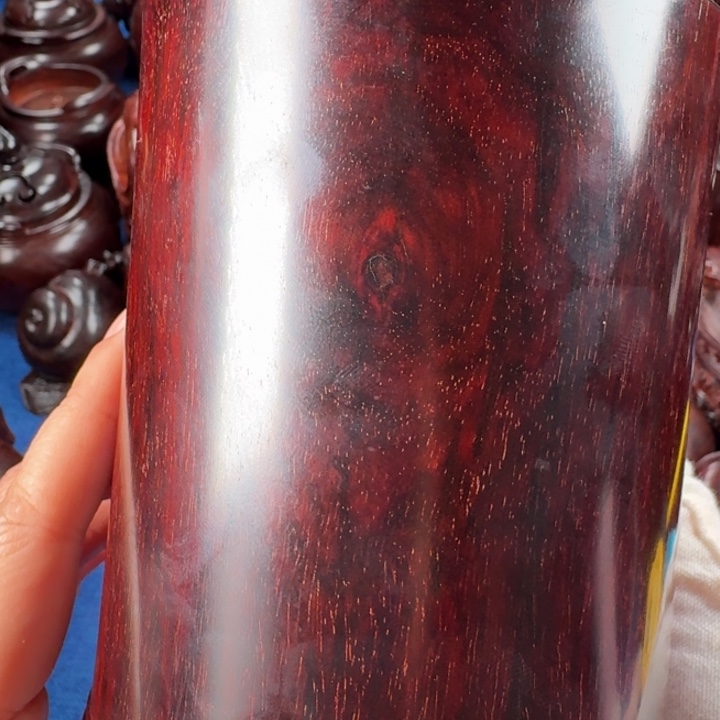 I***士小叶紫檀把件笔筒