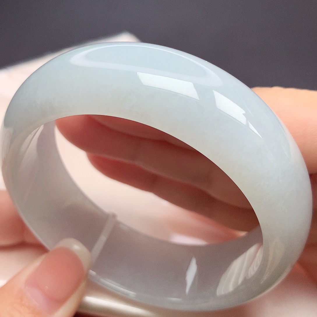 翡翠手镯未镶嵌09n n n n n n n n