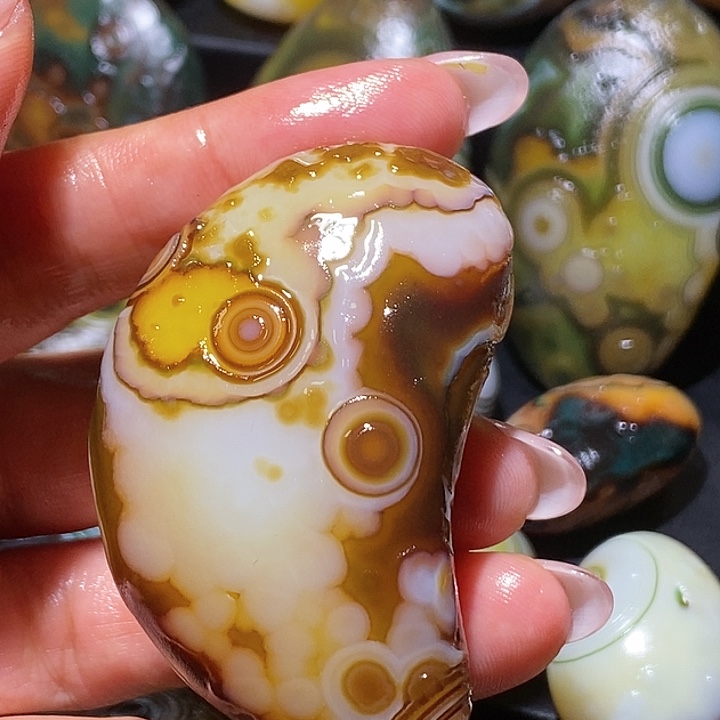玛瑙/玉髓未镶嵌珠宝奇石8
