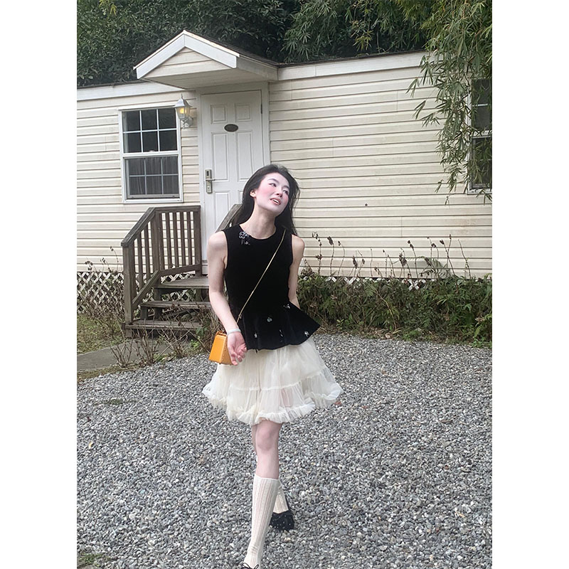 纯欲辣妹风黑色修身百搭无袖背心上衣高腰显瘦短款休闲蓬蓬蛋糕裙
