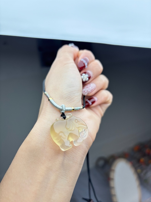 天然玛瑙玉髓大象吊坠