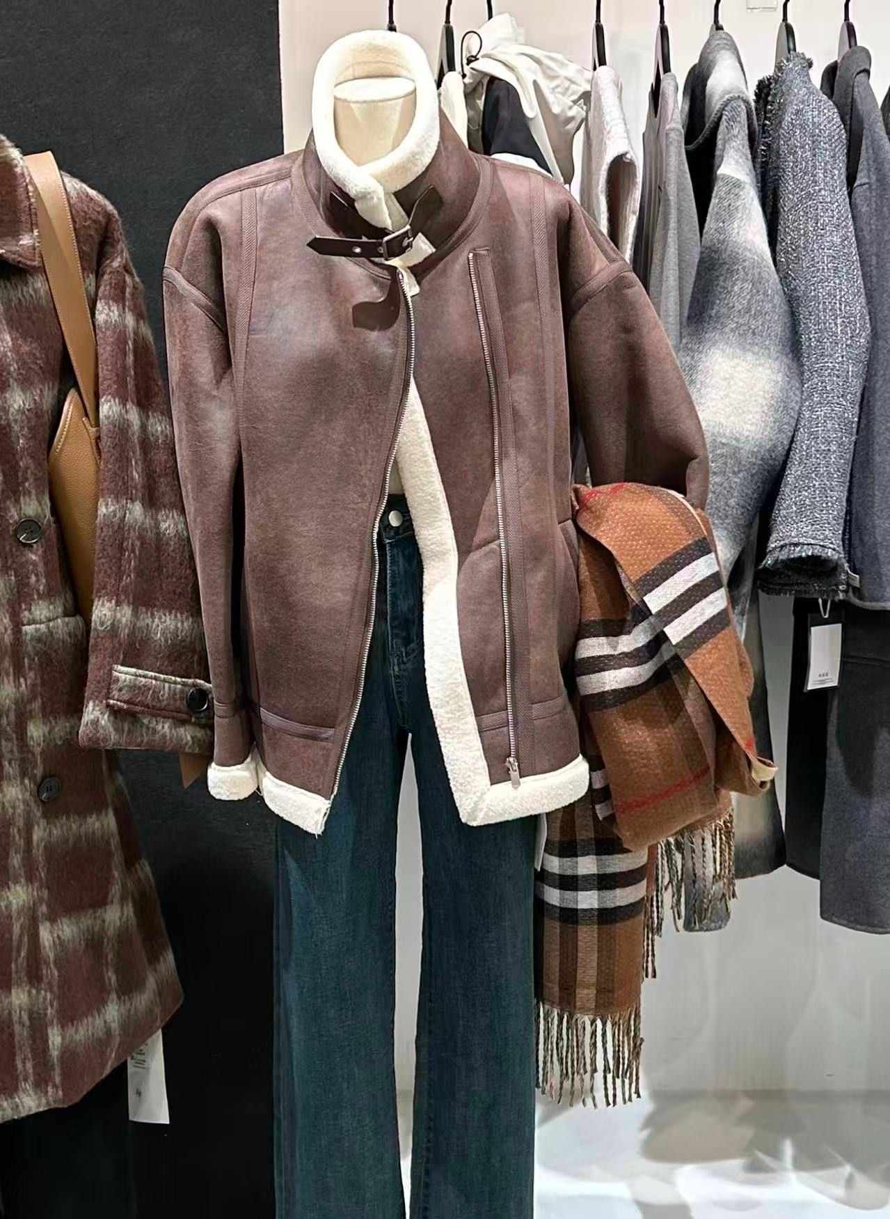 编号 (71-104)秋冬季百搭风品质高级感设计感女装