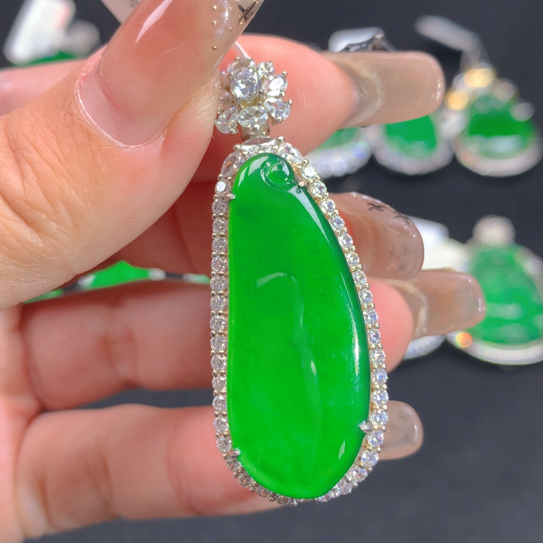 翡翠颈饰银S925镶嵌1111111111