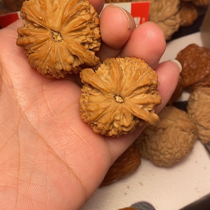 一***劉吊坠文玩核桃白狮38