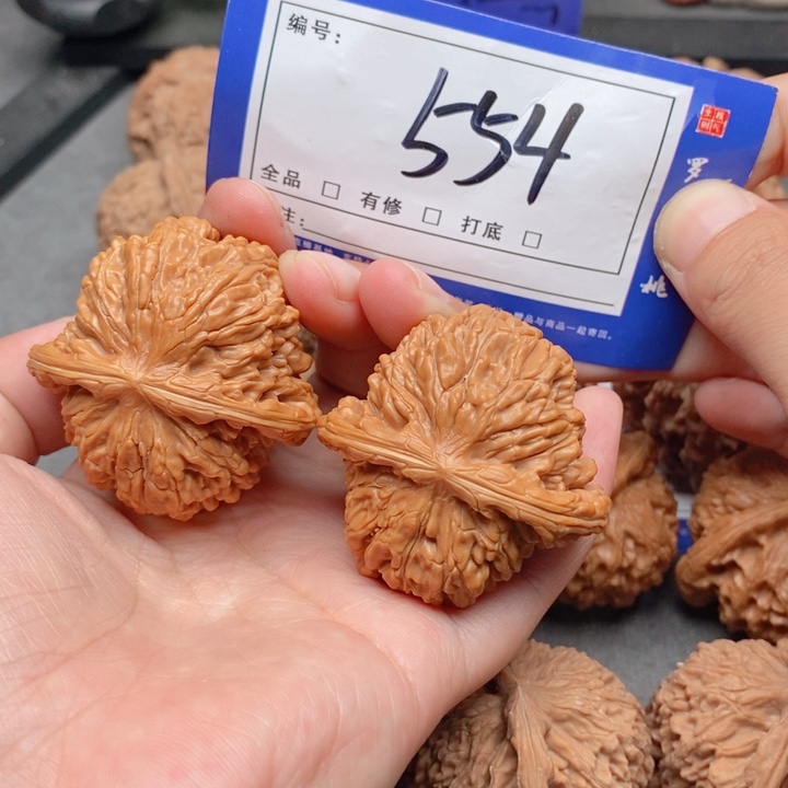 把件桃核43四座楼554号牌