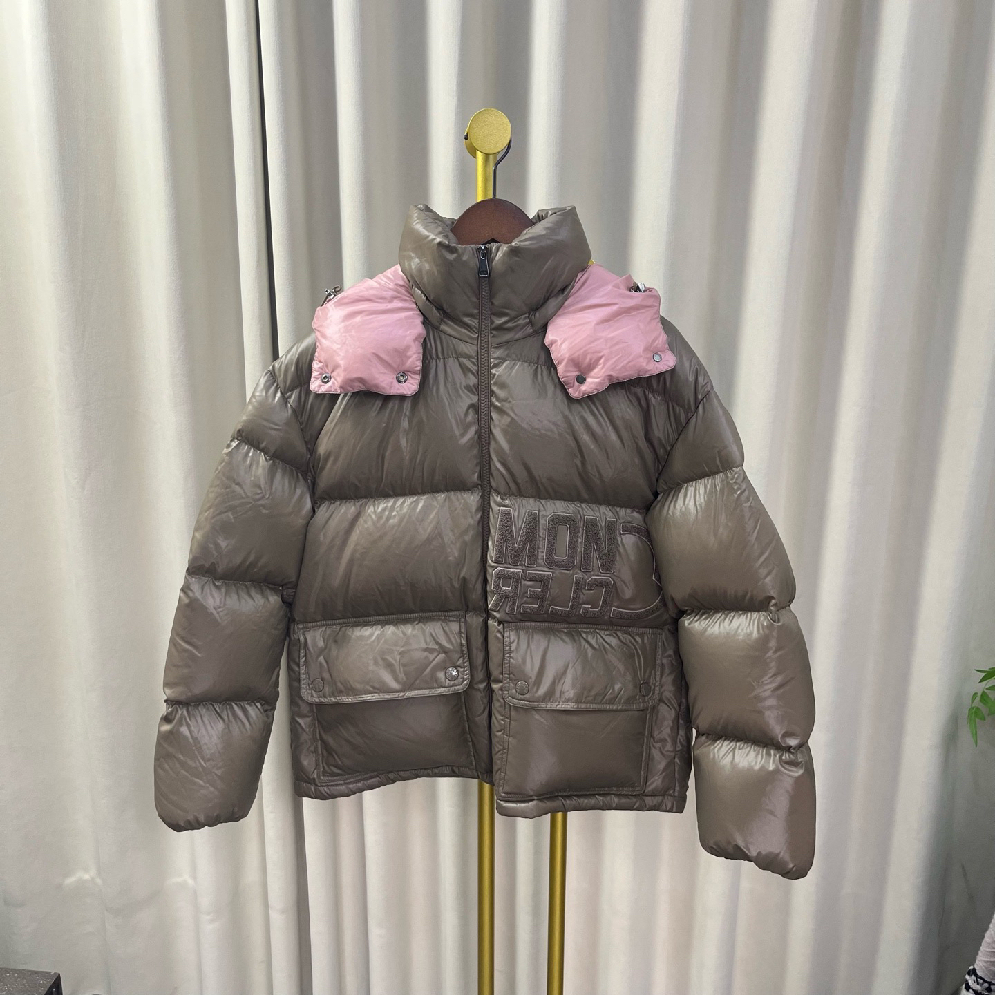 99新 MONCLER 蒙口 Abbaye系列羽绒服 2码 99新