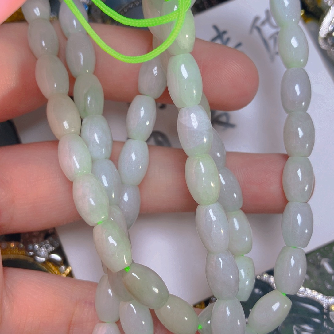 翡翠颈饰未镶嵌珠链