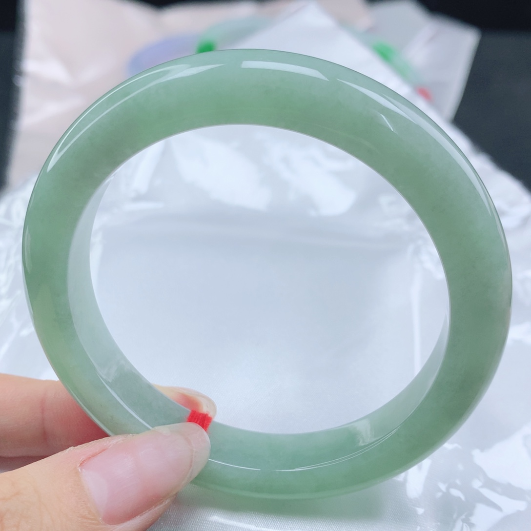 翡翠未镶嵌手镯缅甸58.5甜果绿窄版正圈