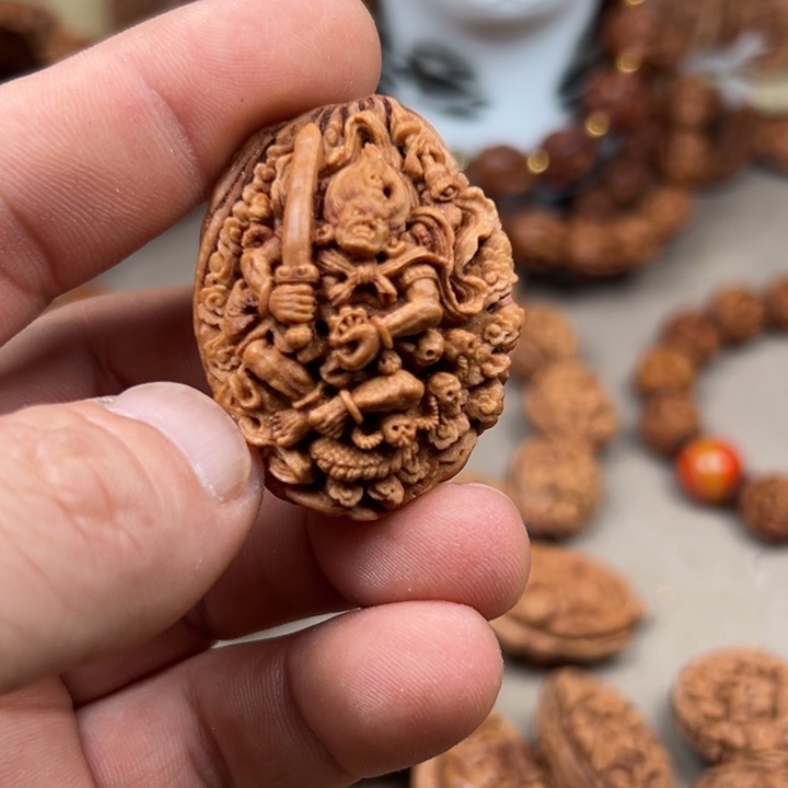 桃核手串桃核雕刻四臂冥王