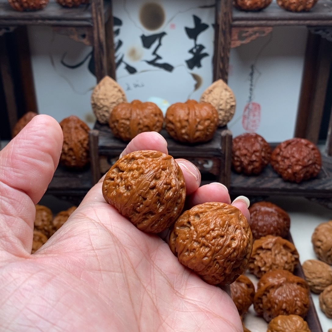 不***鱼文玩核桃吊坠平底锅