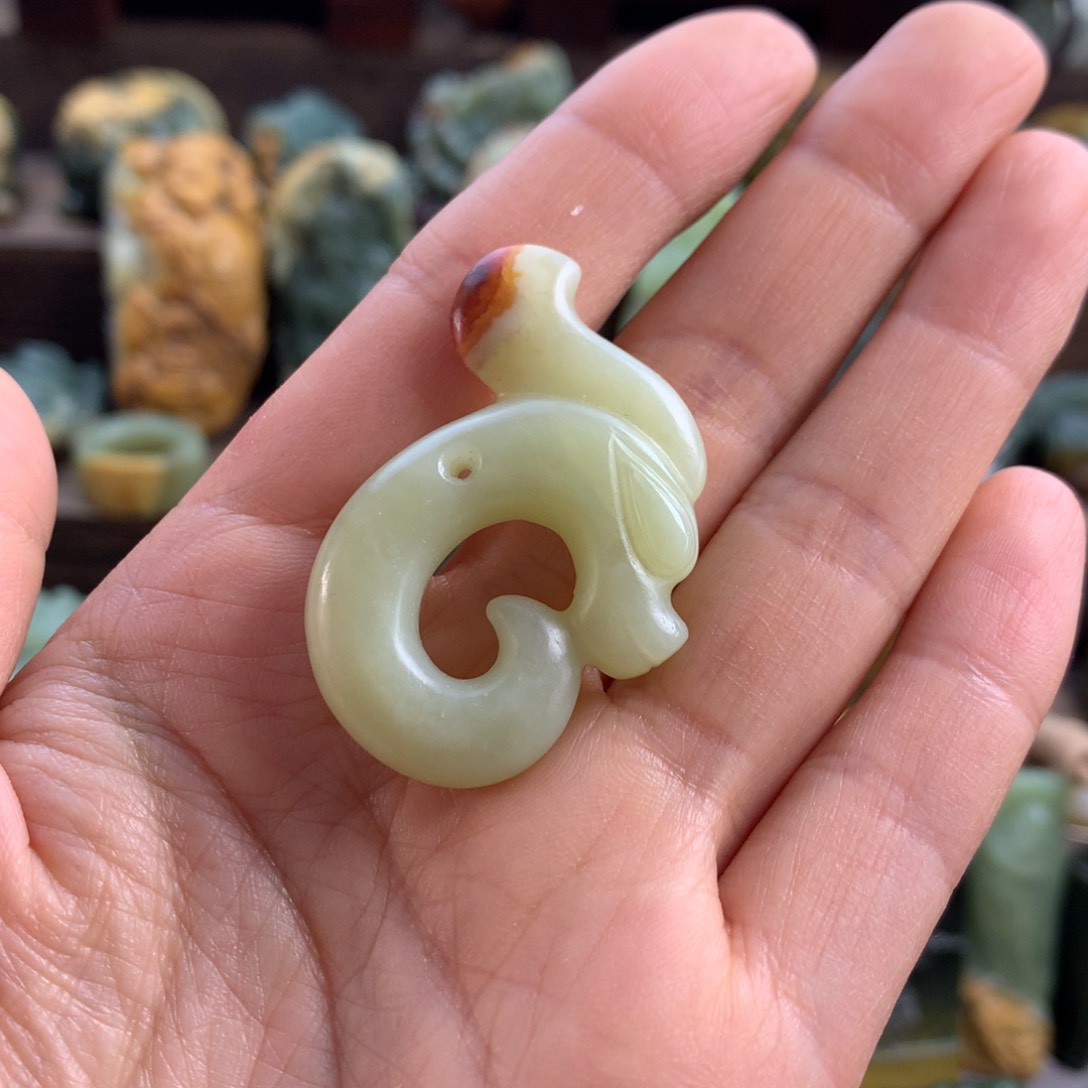 岫岩河磨玉（透闪石质玉）挂件未镶嵌1*™