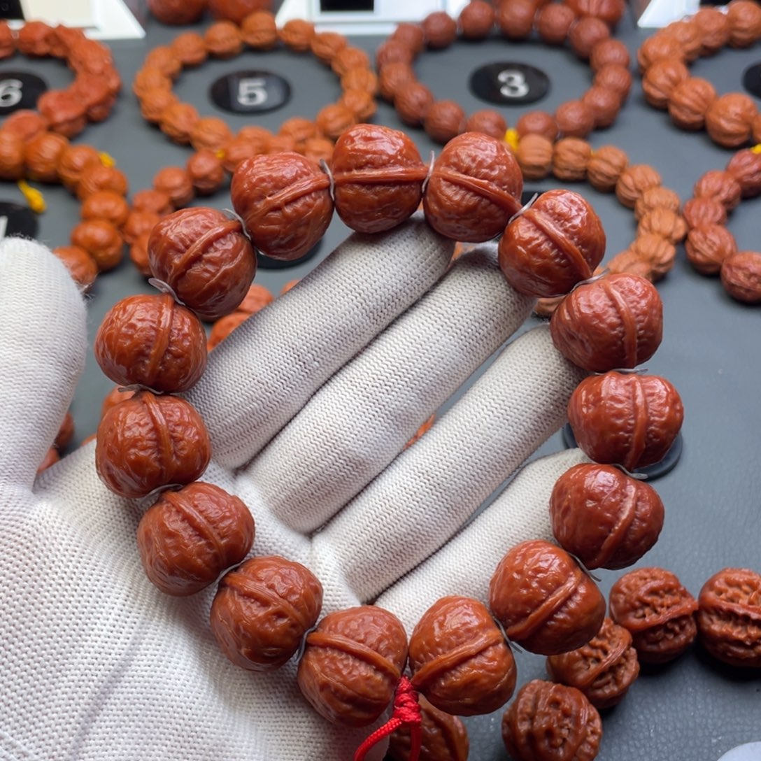 文玩核桃手串野生核桃方印秋子手持