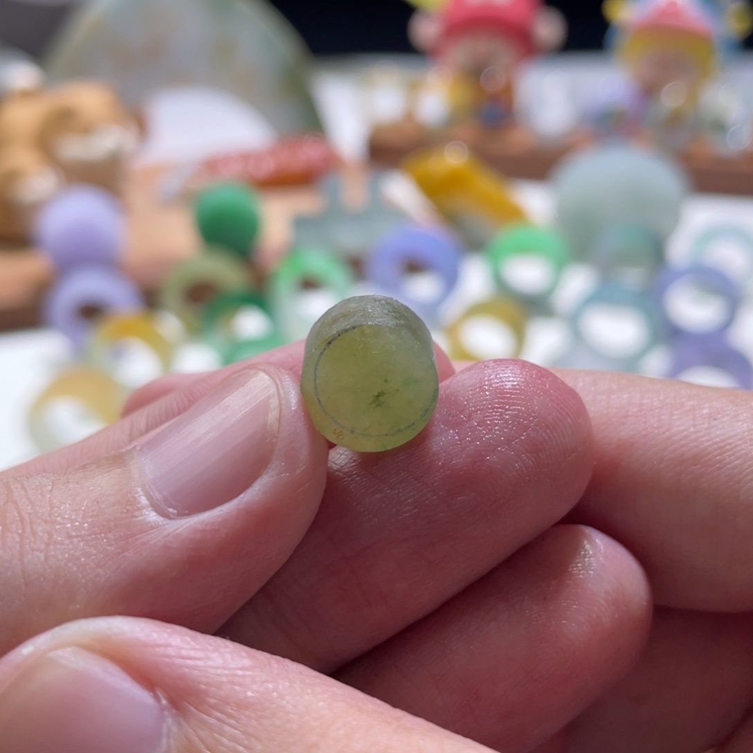 葡***架定制翡翠未镶嵌翡翠