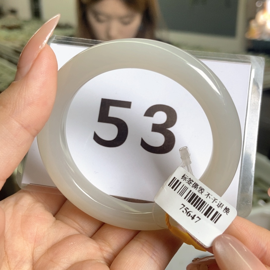 【闪购商品】未镶嵌手镯和田玉