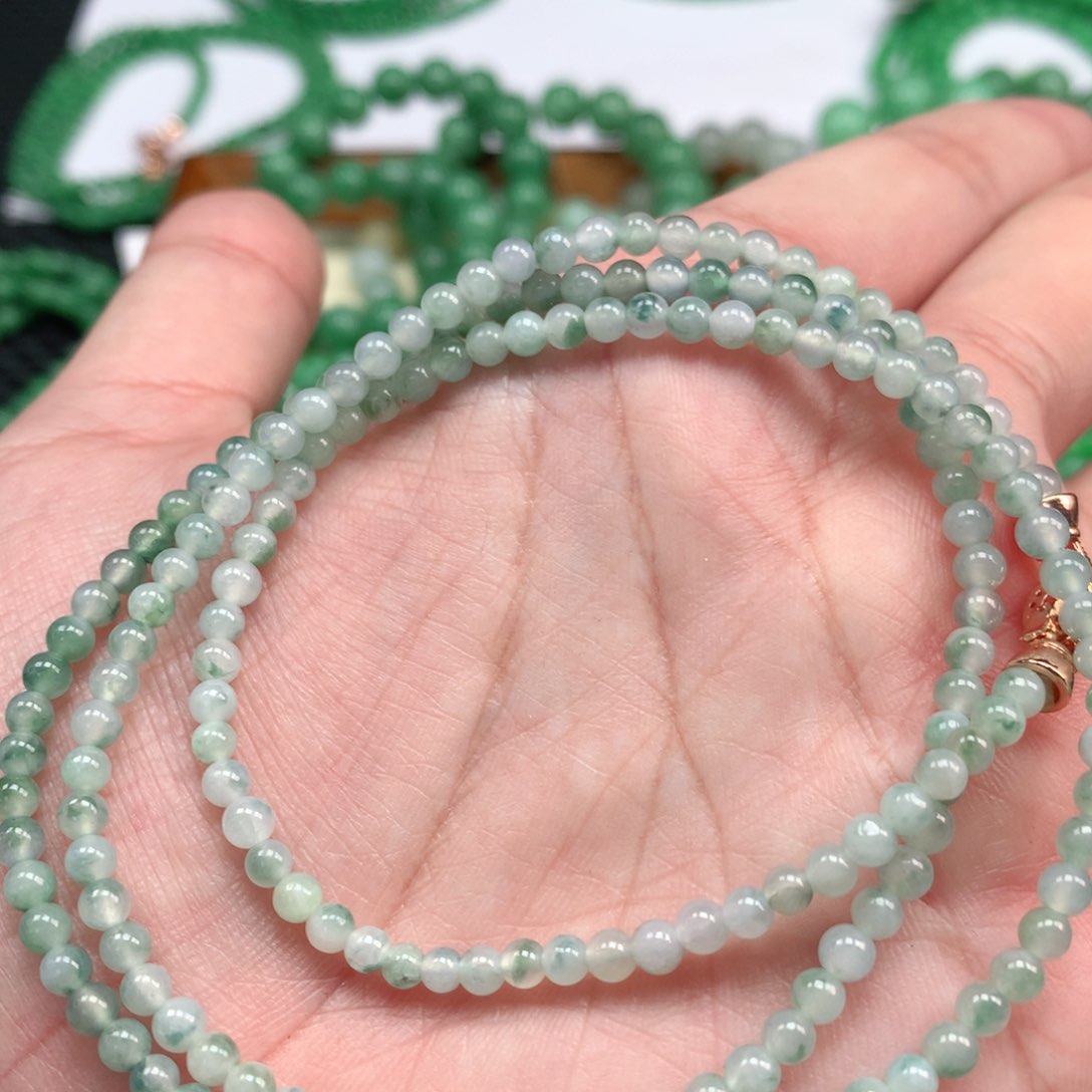 翡翠手链未镶嵌翡翠