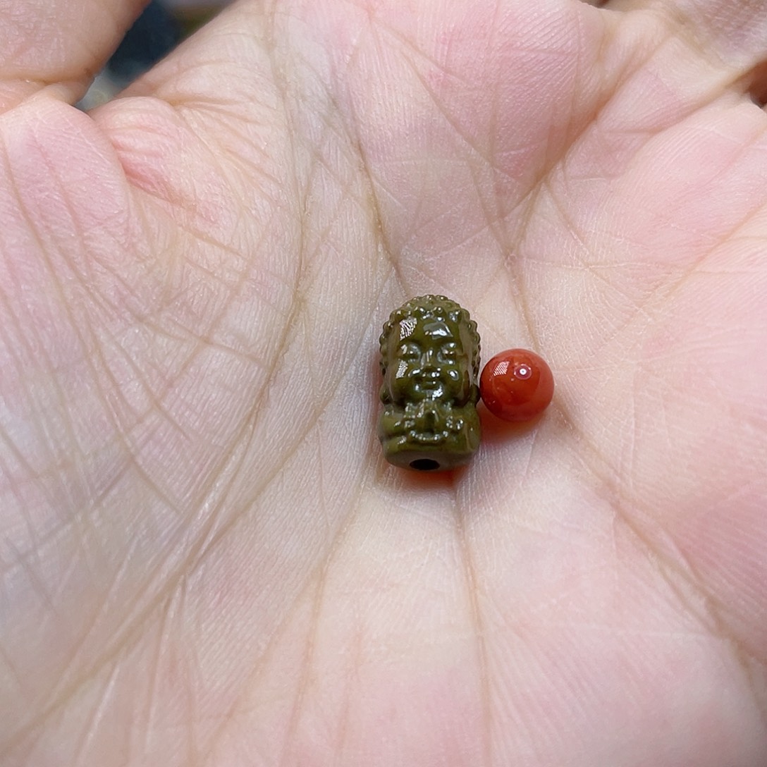 未镶嵌配饰南红玛瑙