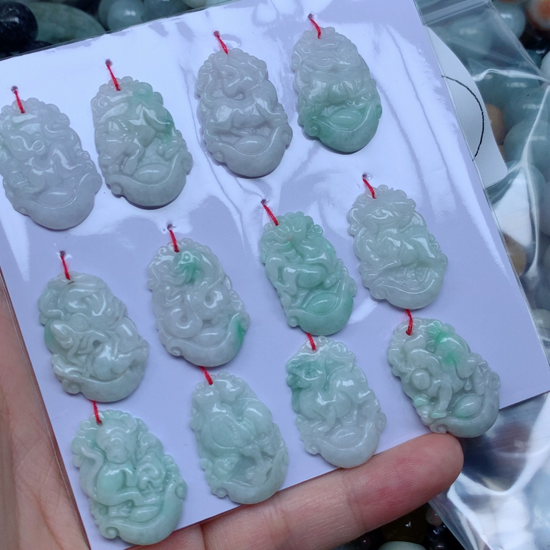 颈饰未镶嵌翡翠翡翠