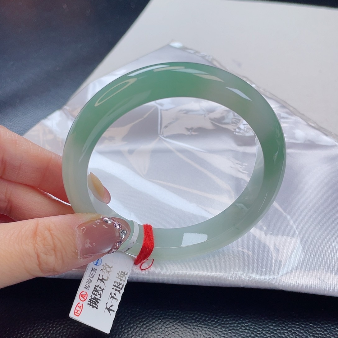 翡翠未镶嵌手镯翡翠 A3131