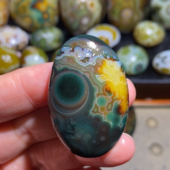 玛瑙/玉髓未镶嵌珠宝半成品