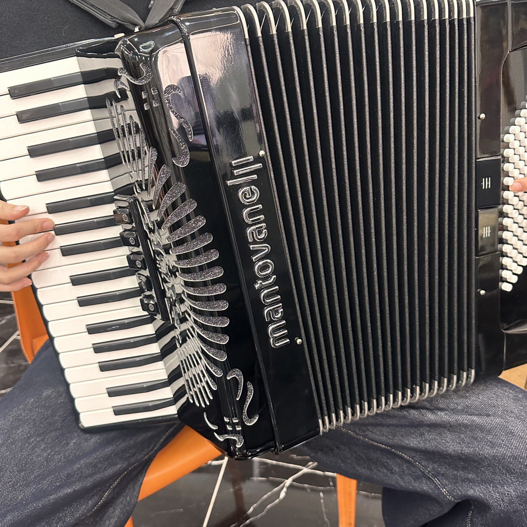 蒙塔里尼72贝斯3排簧34键手风琴