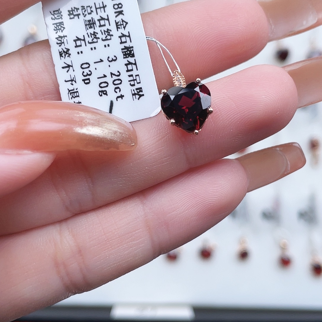 石榴石吊坠(不含链)18K金镶嵌